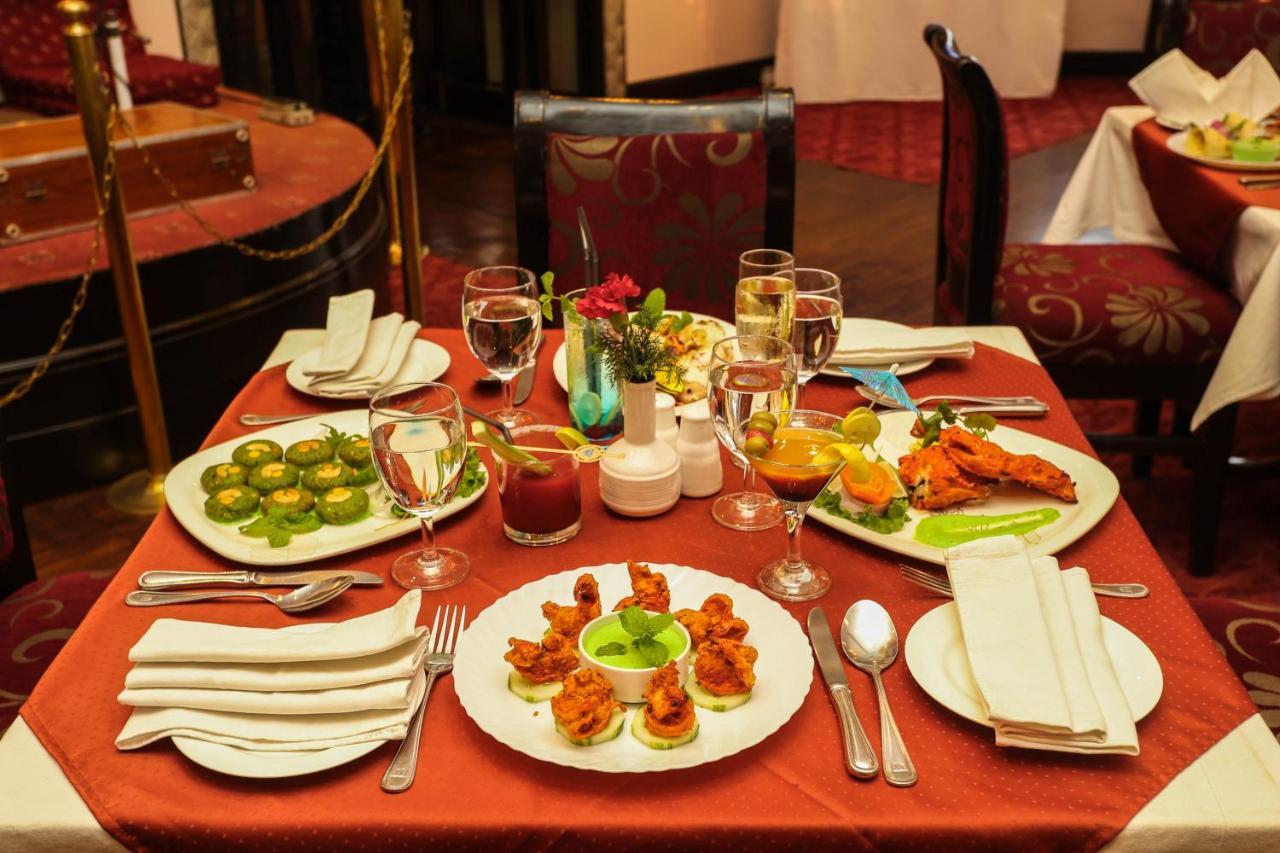 Grand Hotel Katmandu Eksteriør billede