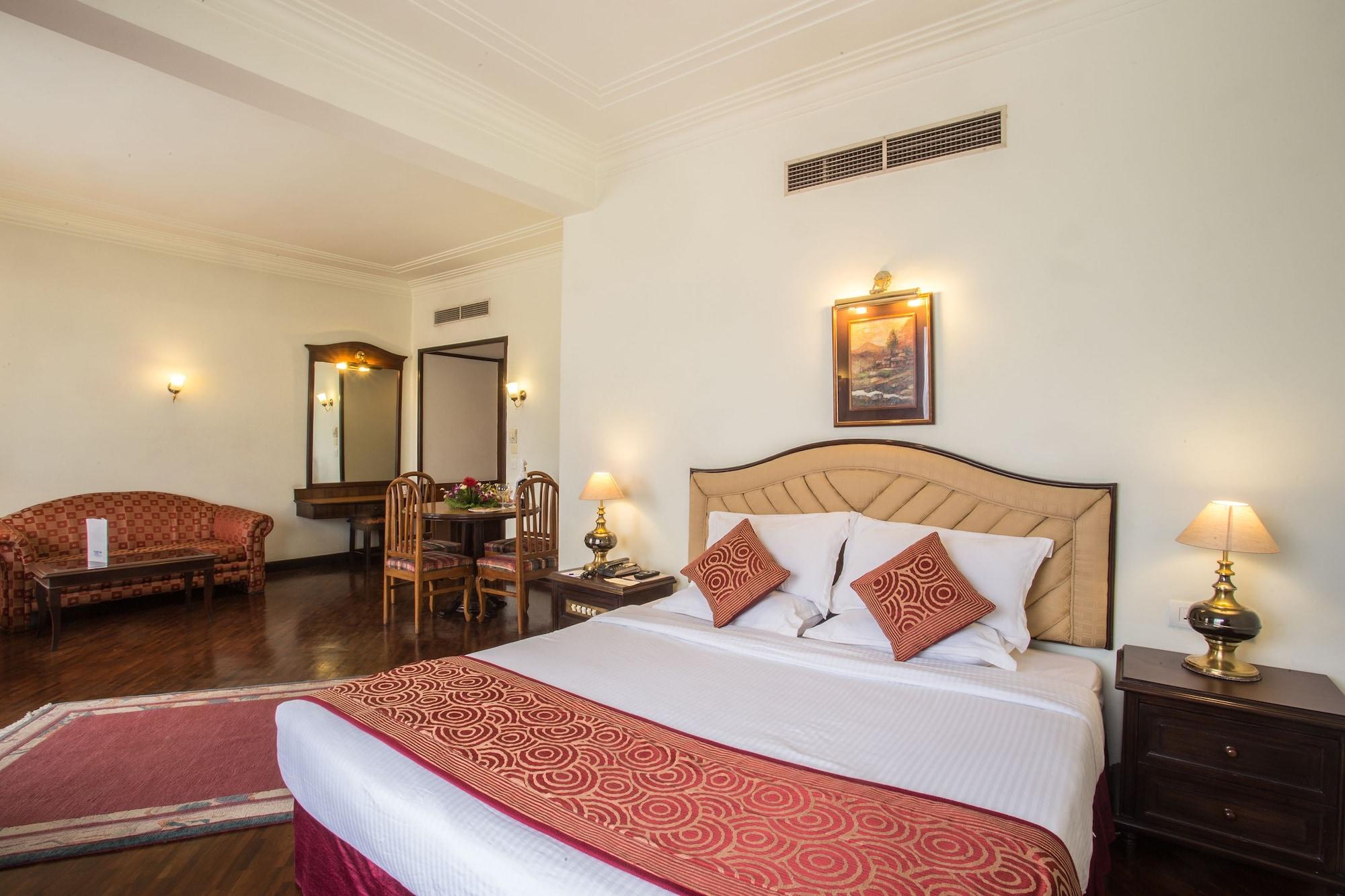 Grand Hotel Katmandu Eksteriør billede