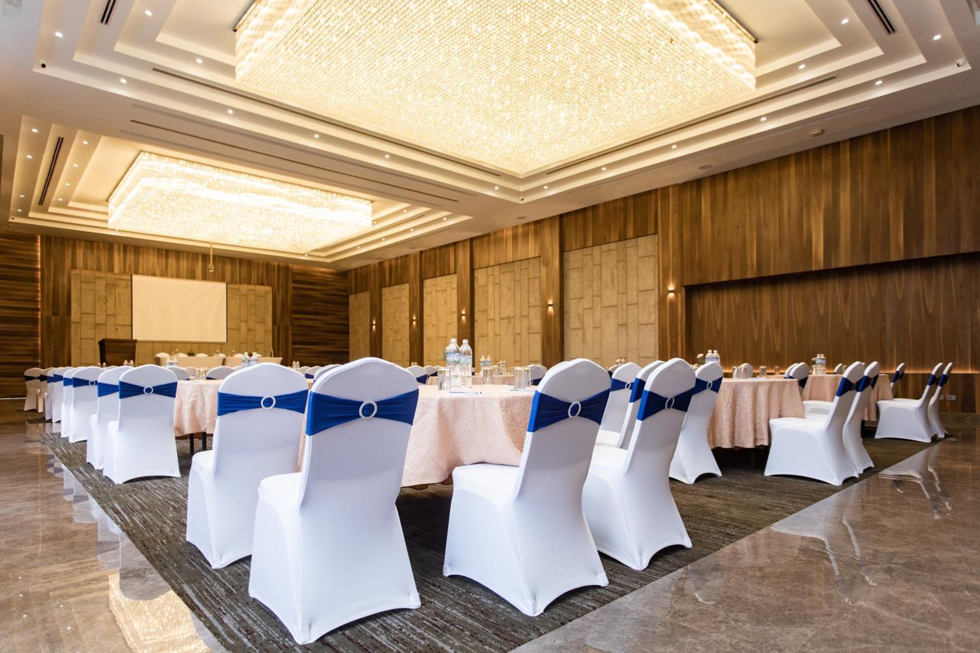 Grand Hotel Katmandu Eksteriør billede