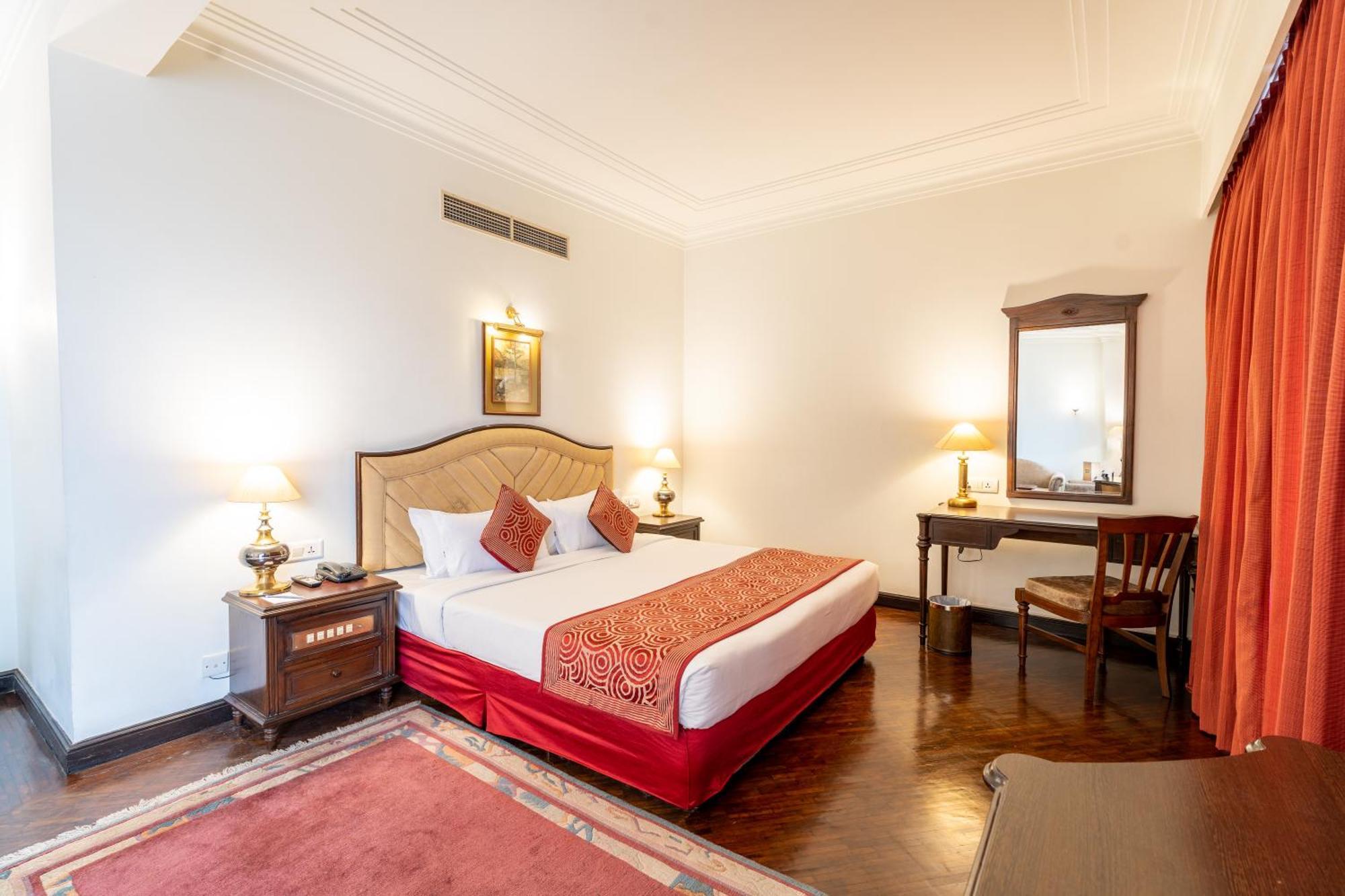 Grand Hotel Katmandu Eksteriør billede